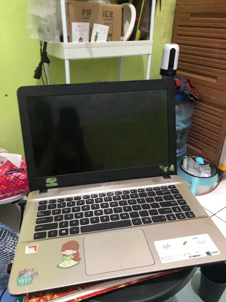 LAPTOP SECOND MASIH MULUS