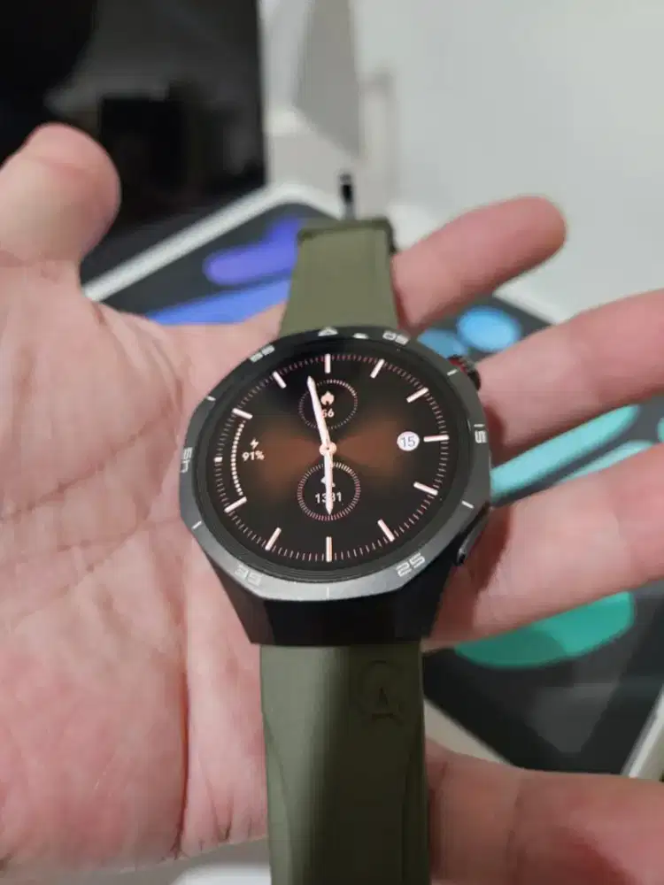 HUAWEI WATCH GT 5 PRO mulus like new 98%  pemakaian pribadi KECE KEREN