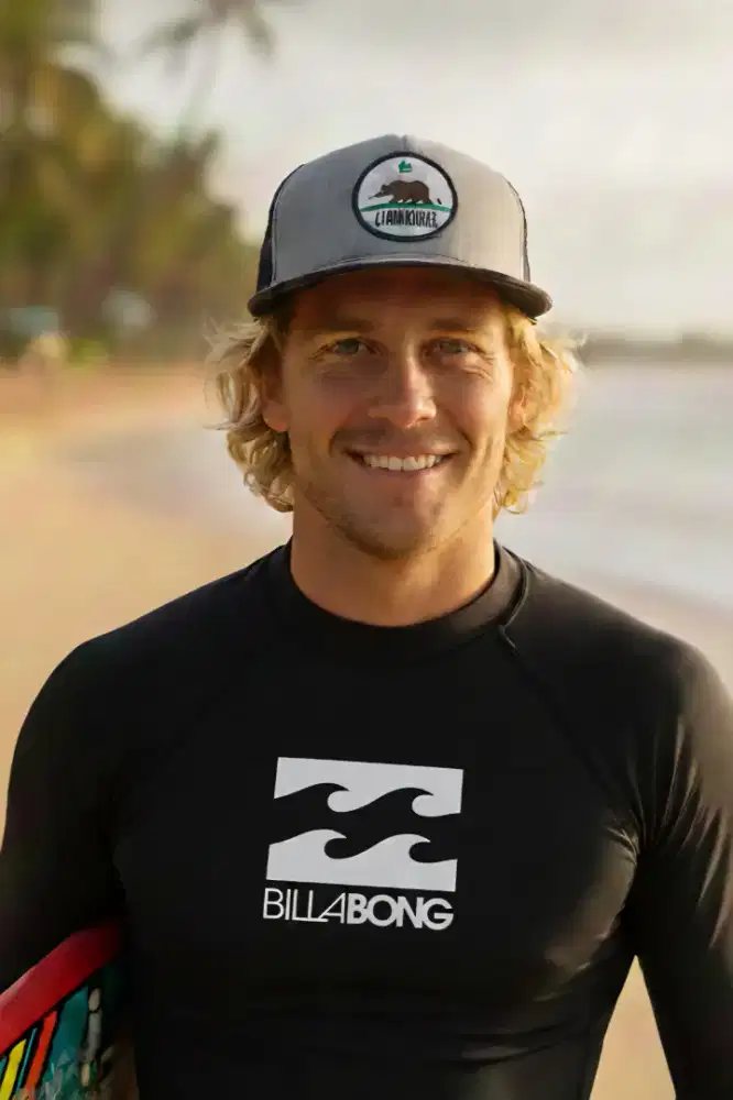 Topi Trucker Snapback Vintage Logo Beruang Original Second