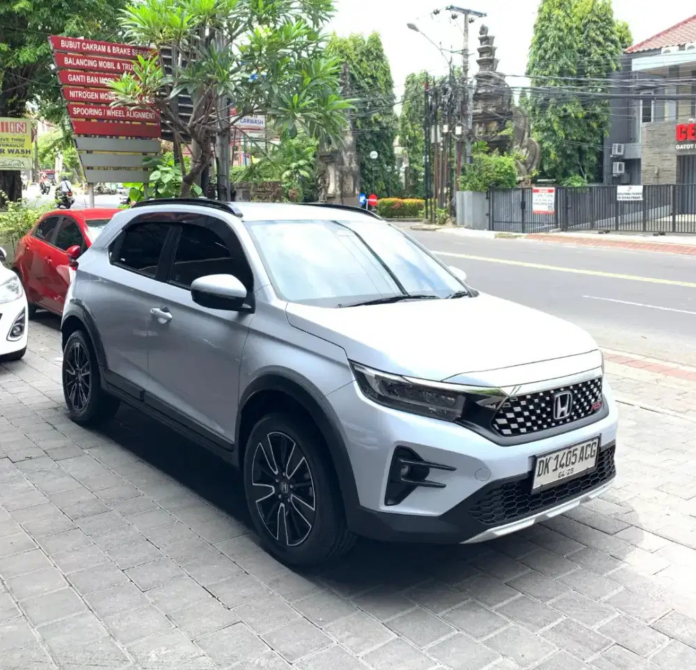 HONDA WR-V RS SENSING 2023 ASLI BALI SEPERTI BARU MATIC