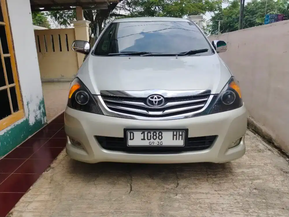 Toyota Kijang Innova G at2005 mulus terawat ada harga ada rupa