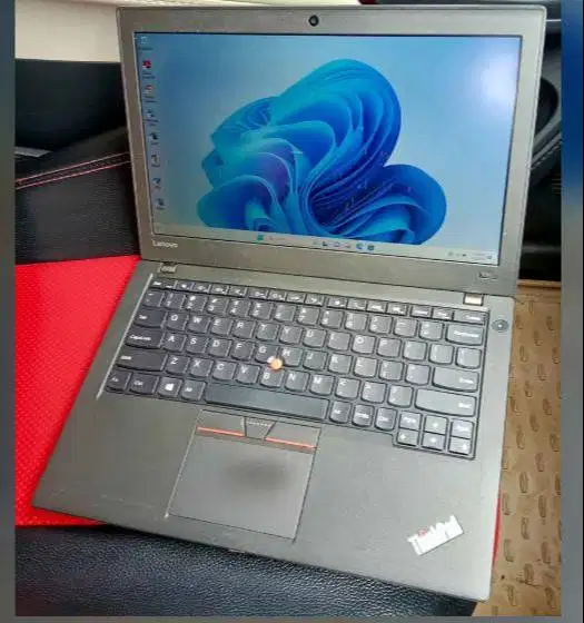 Lenovo Thinkpad X260 Core i5 6200u/ 8gb/ SSD 256gb/ 12.5