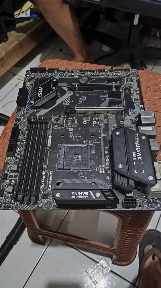 MSI Motherboard B450 Tomahawk Max (Socket AM4) Second