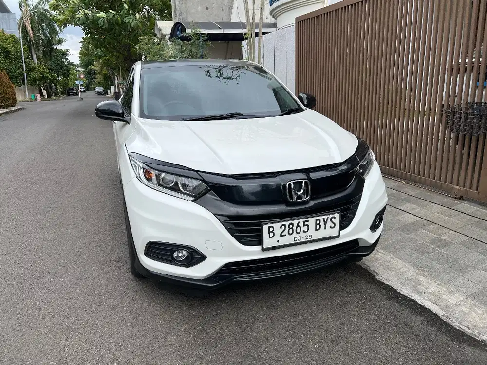 Honda HR-V 1.5E CVT Facelift LOW KM, Regis 2019, NIK 2018