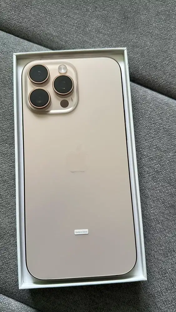 iPhone 16 Pro 128 Desert Titanium