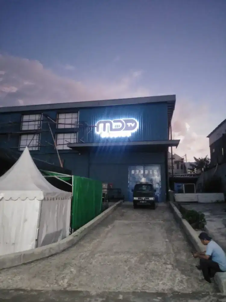 Signage Custom. Lettersign. Huruf Timbul. Neon Box. Billboard.Padel