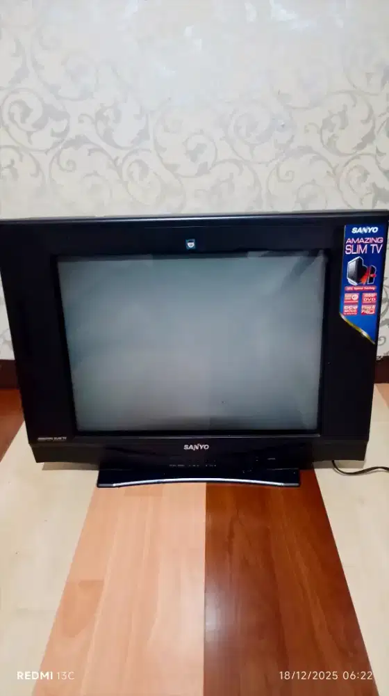 TV Tabung Sanyo Slim