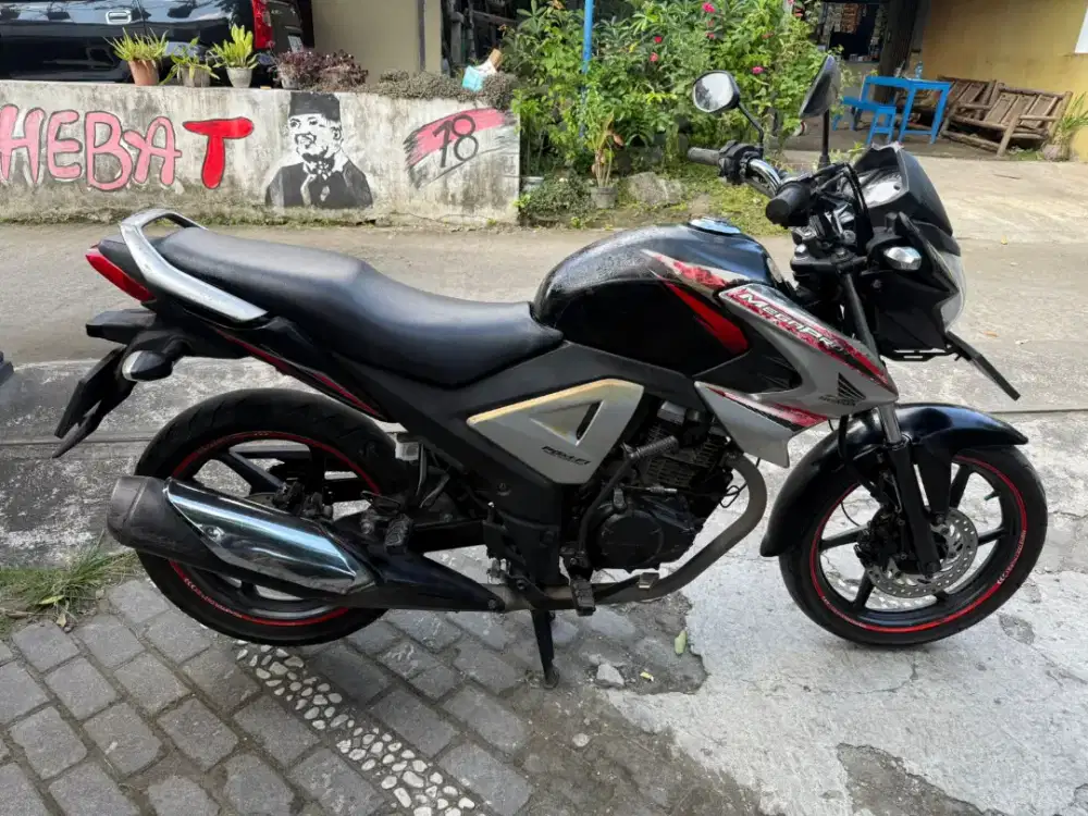 Megapro injeksi THN 2014 plat AB kota