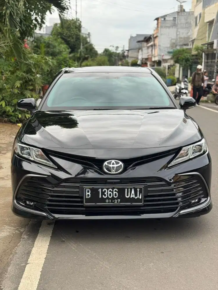 Toyota camry v 2021 pemakaian 2022 CASH