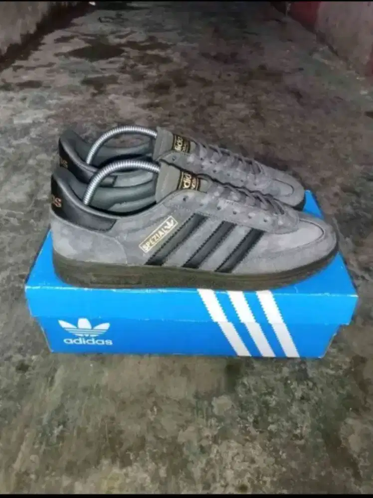 sepatu casual suede Ads grey black + Box Original