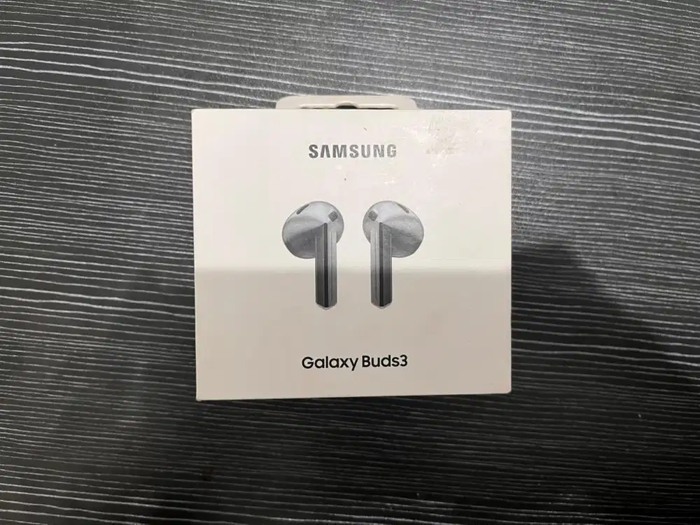 Samsung Galaxy Buds 3 (Silver) BNIB