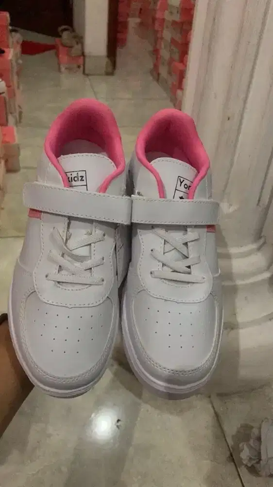 Sepatu yongkids uk 36