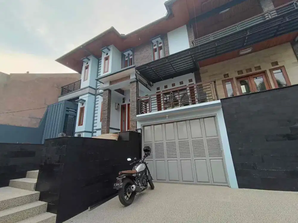 Sewa Rumah Megah Furnished Dago Bandung Cigadung Murah