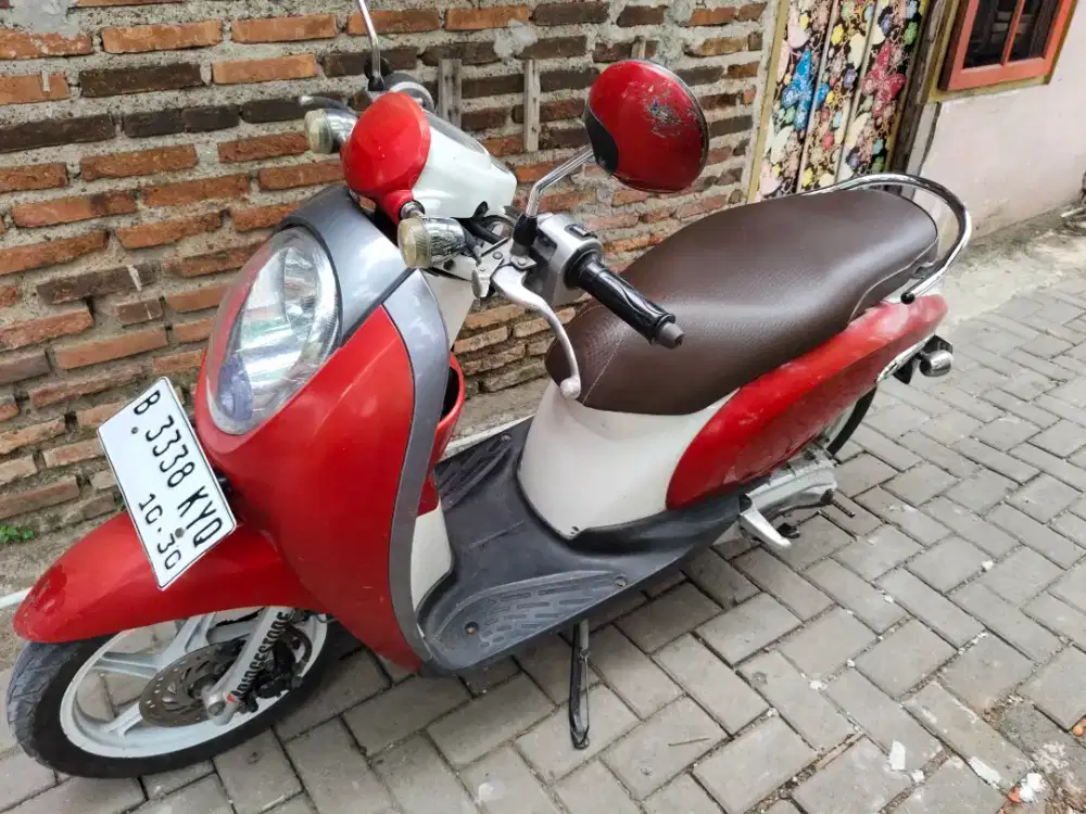 Honda scoopy 2012