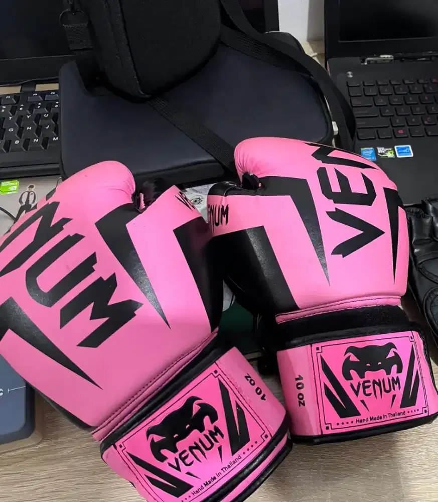 Sarung tinju venum 10 Oz