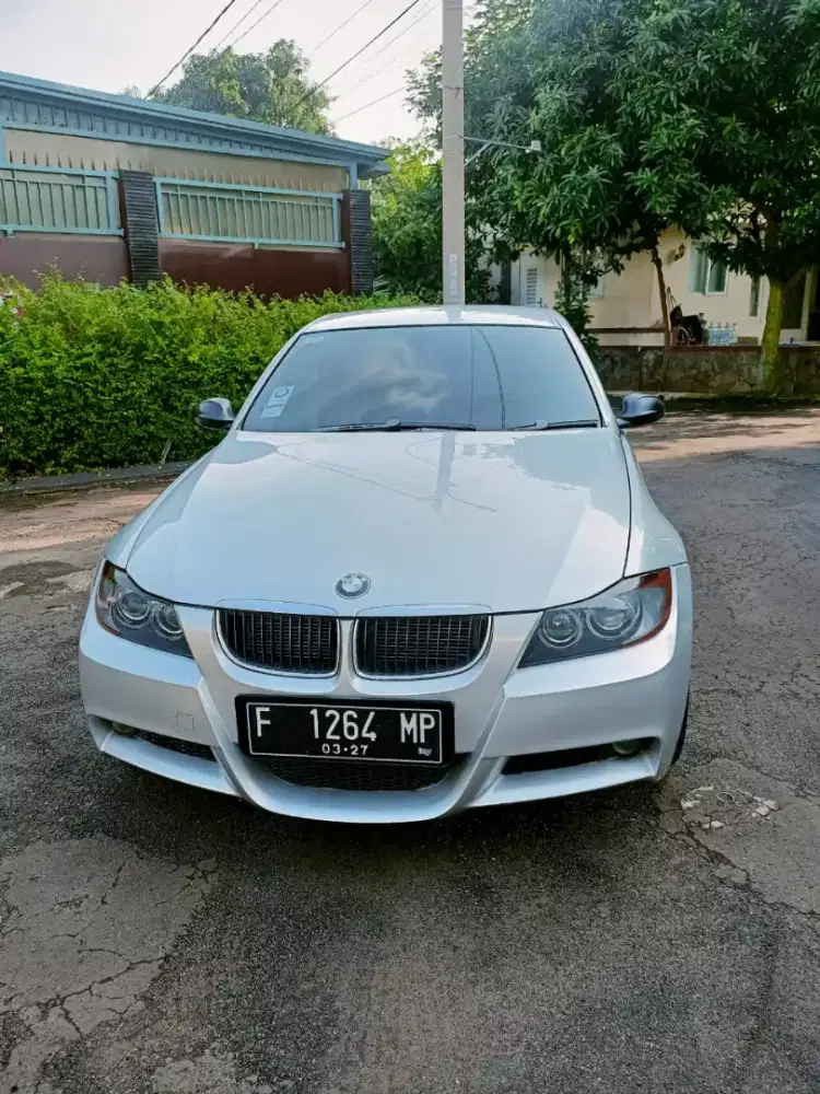 Bmw 320i e90 lci 2008