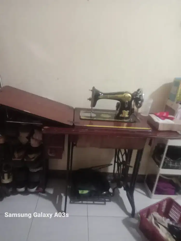 Dijual mesin jahit
