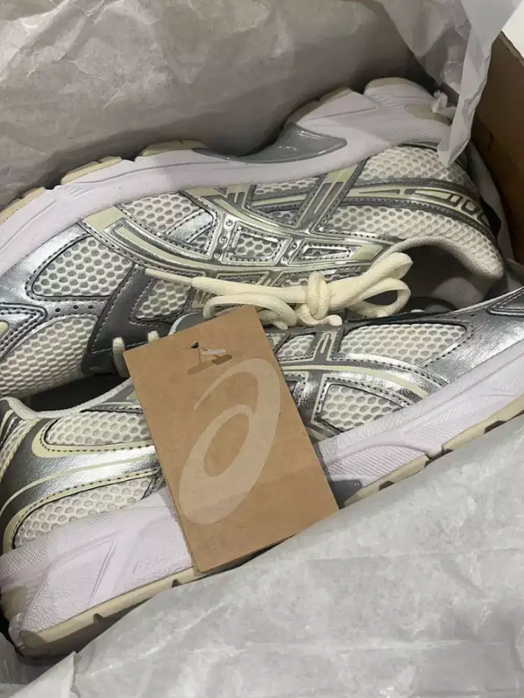 Sepatu  Asics-Gel Kayano