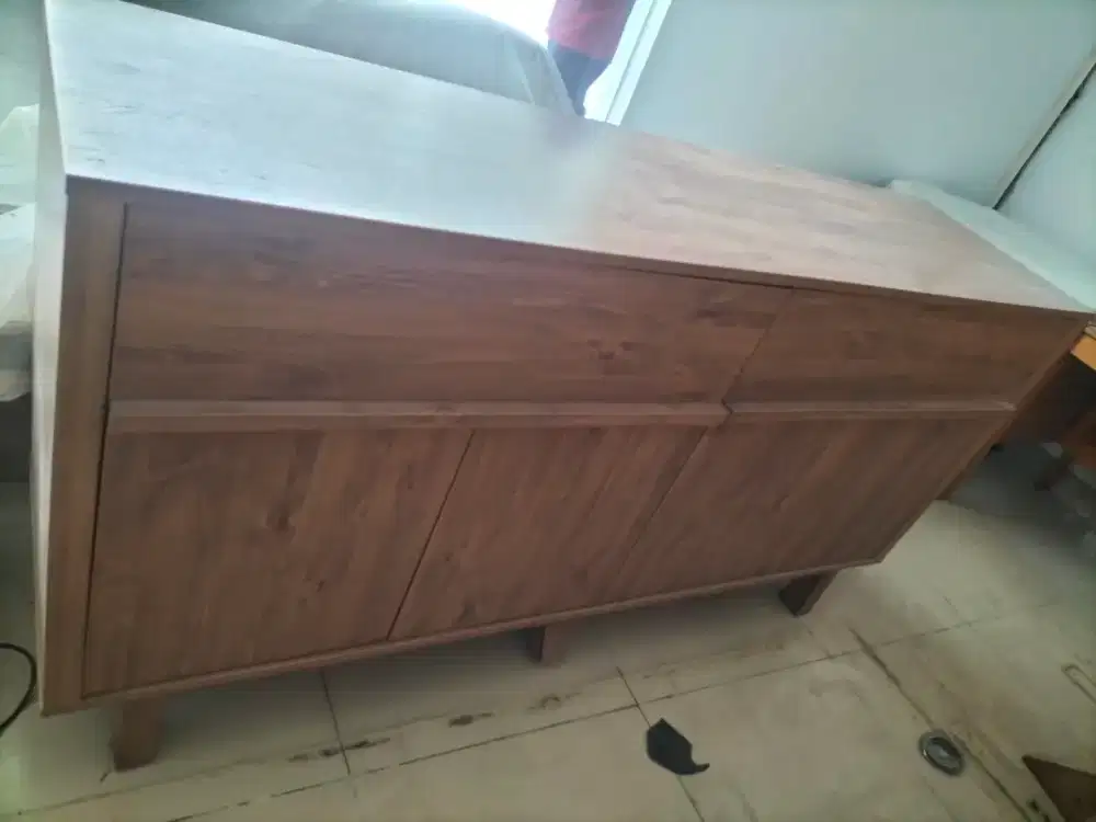 Dijual lemari bekas bahan plywood kondisi bagus