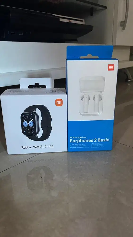 Redmi Smartwatch  5 lute + earphone 2 basic