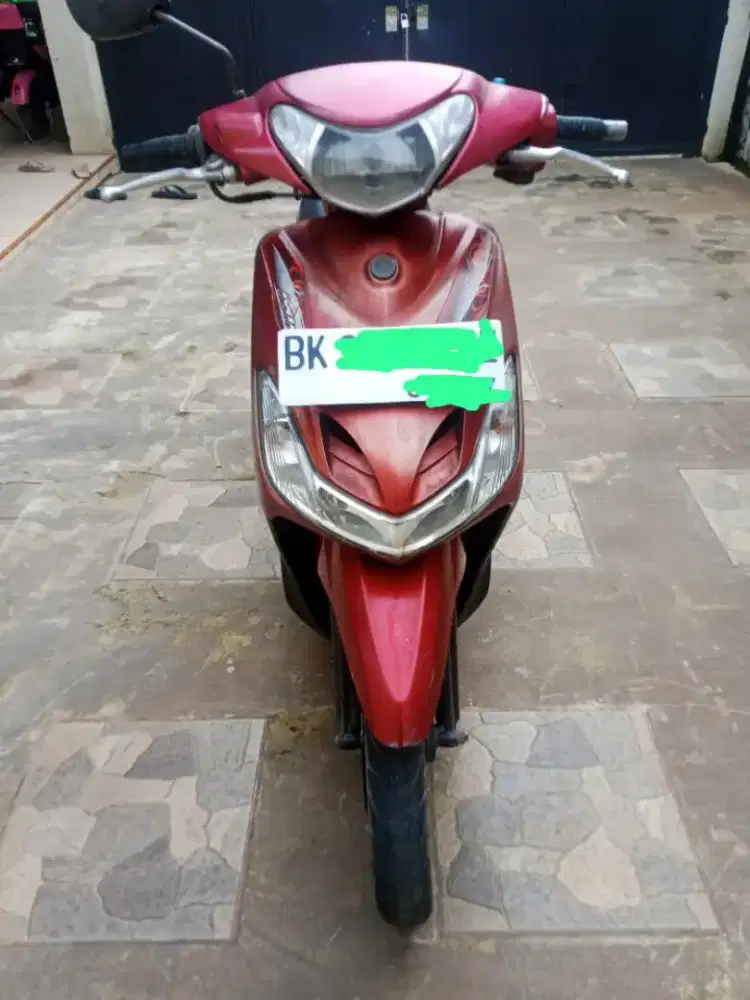 Dijual MIO TAHUN 2009 warna merah