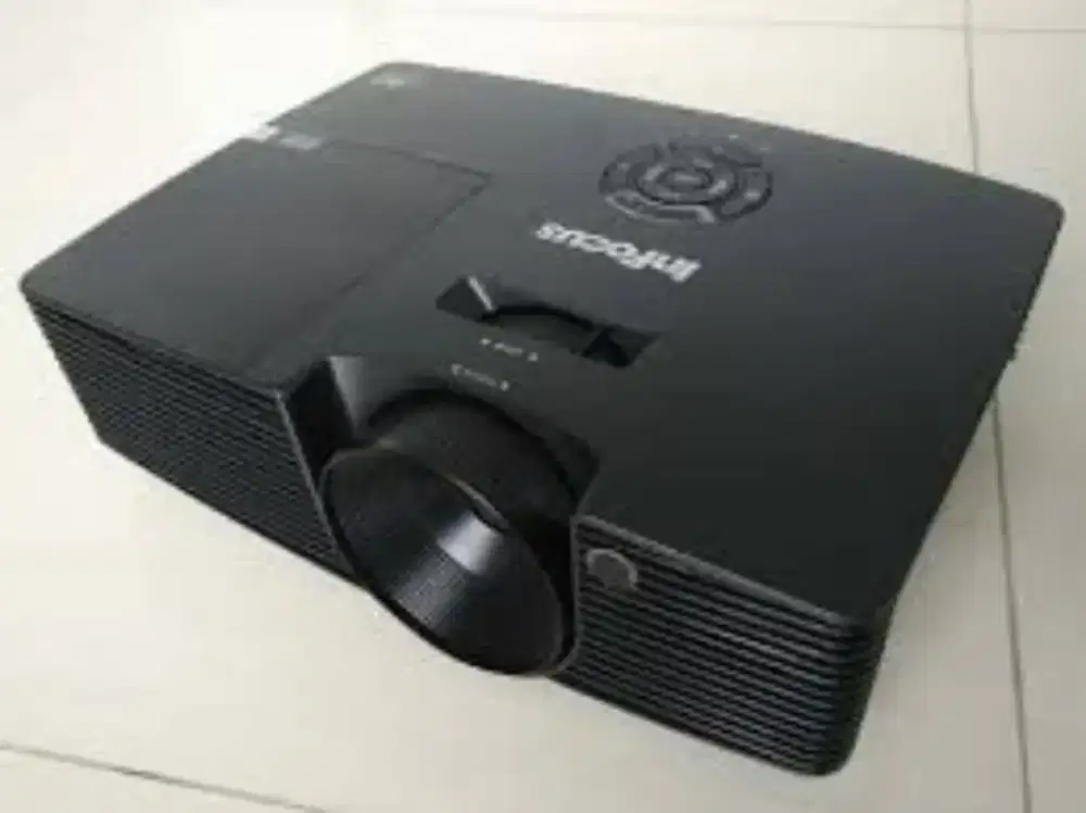 Infocus in226 ,hdmi, terang,