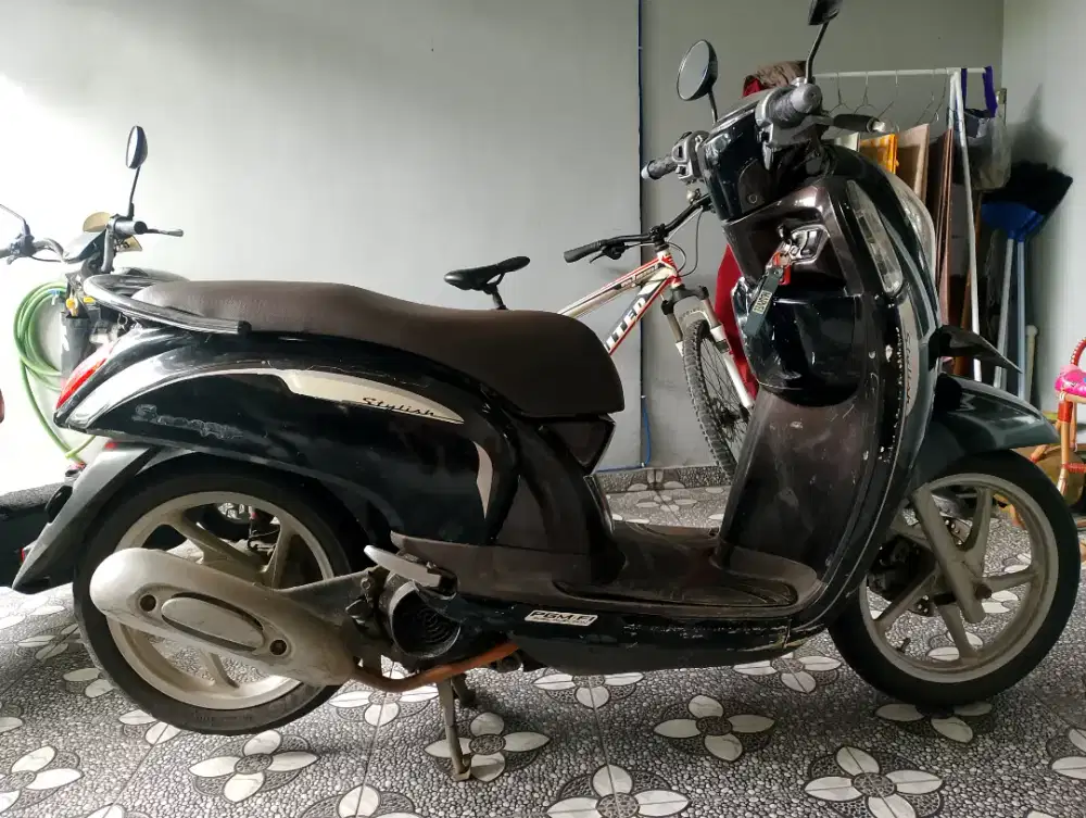 Honda Scoopy 2013
