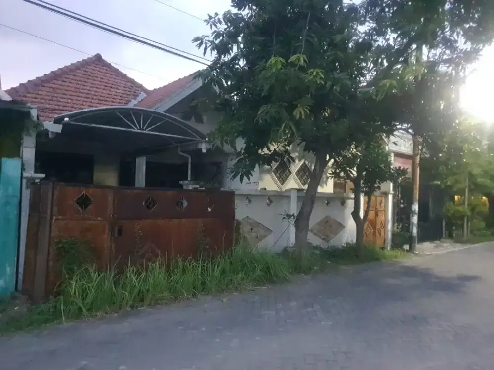 DIJUAL RUMAH DEKAT PUSAT KOTA SIDOARJO