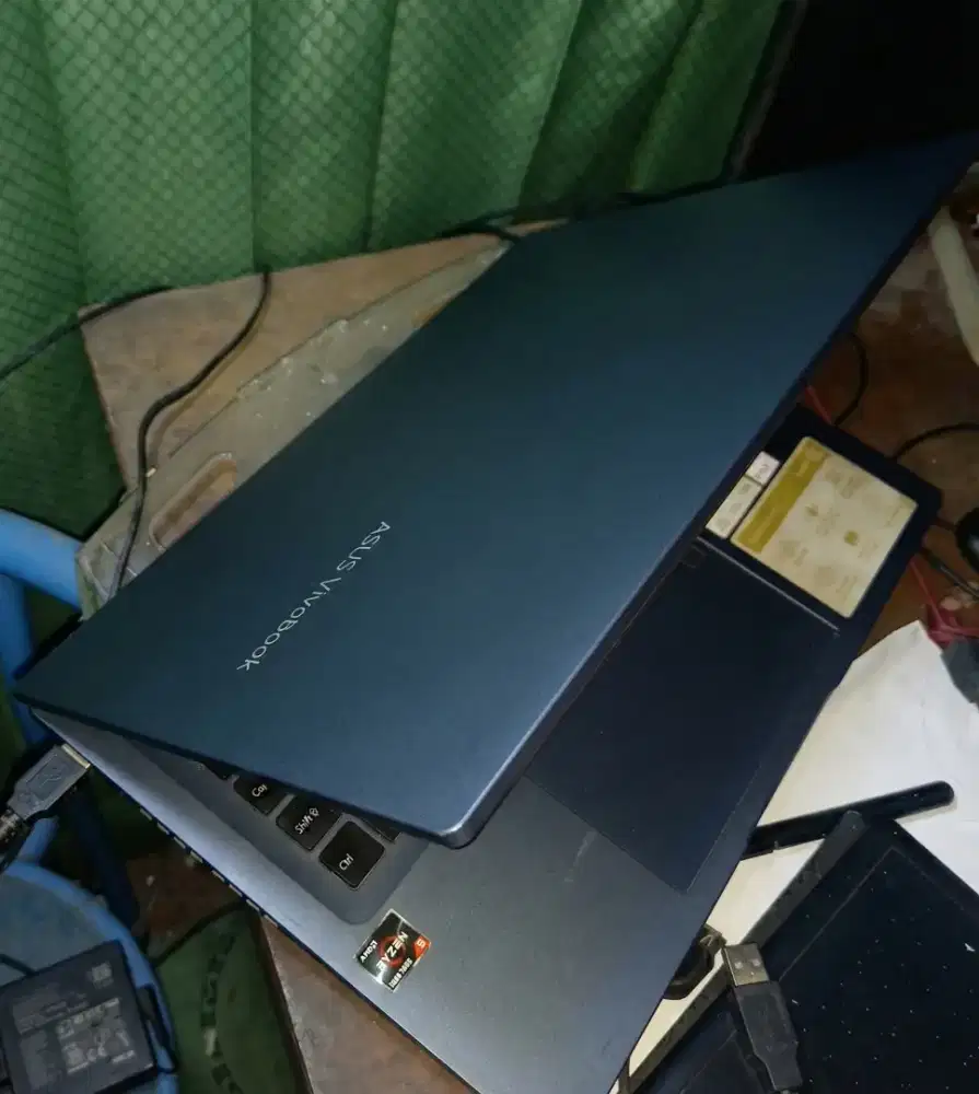 Jual/Tukar tambah Laptop Asus Vivobook M1403QA Ryzen 5 5600H Ram 16gb