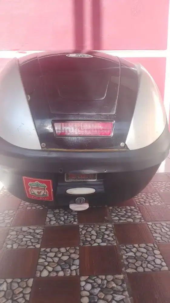 Bismillah di jual Box plus breaket untuk Motor Nmax Old