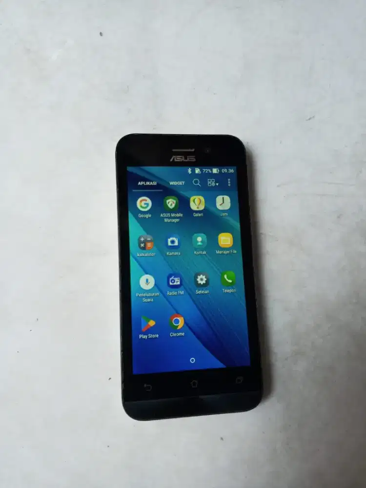 Jual butuh hp Asus go2 ram 2/16 gb kondisi normal minus pemakaian