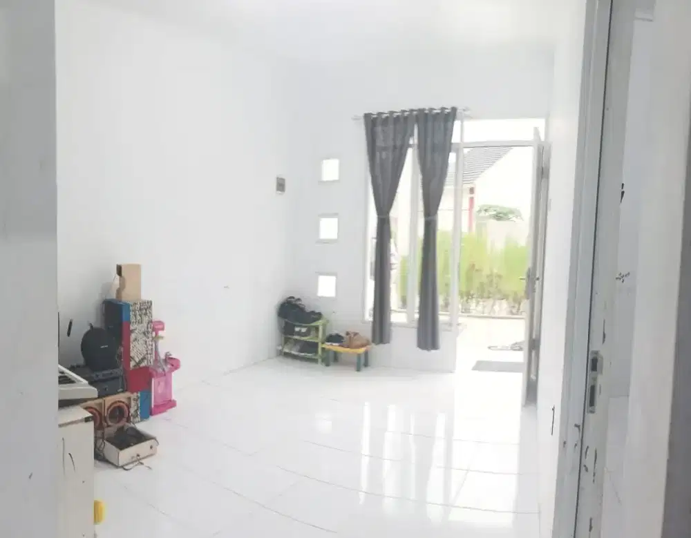 Rumah Lengkap dengan isi