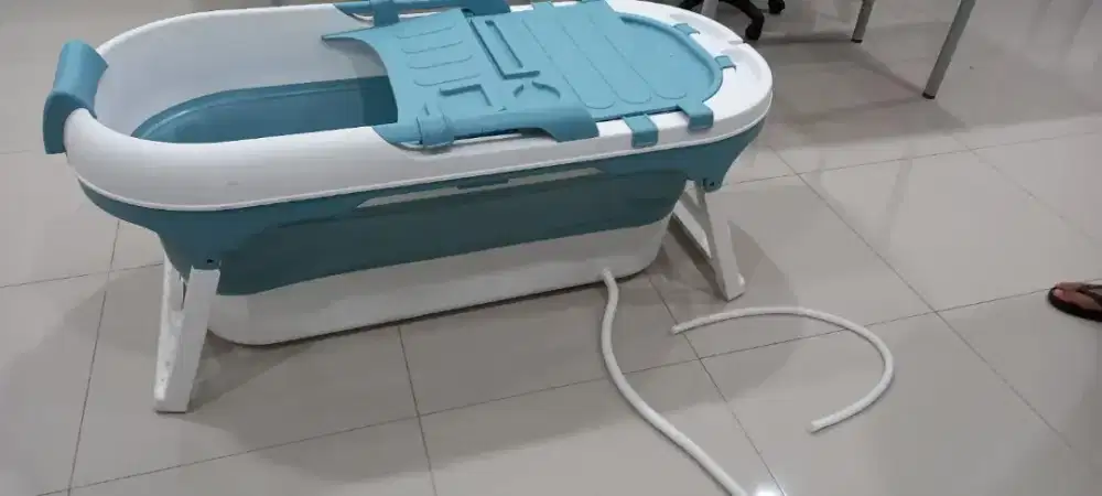 Adult bath tub portable