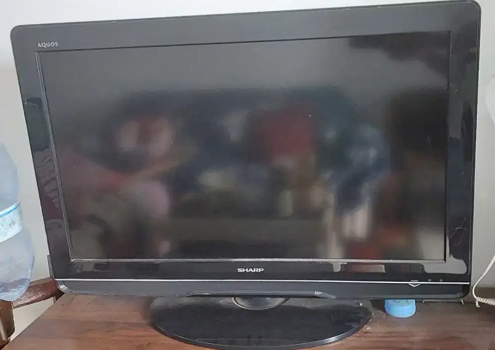 Dijual Cepat TV LCD Merk Sharp 32 inci