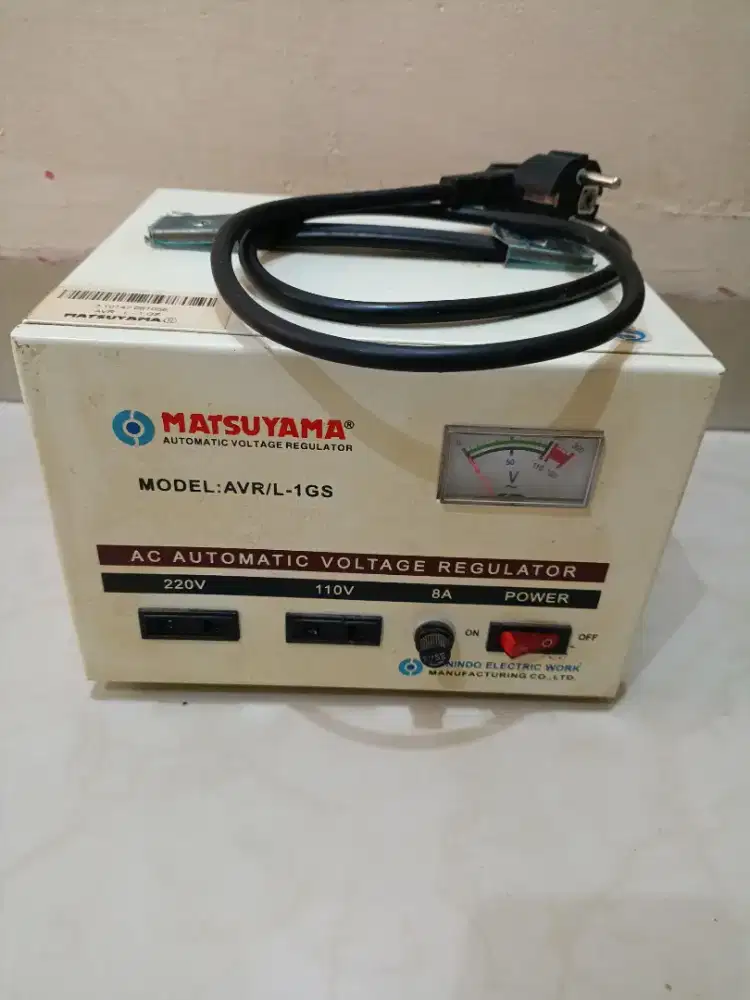 AVR Matsuyama 1000 VA