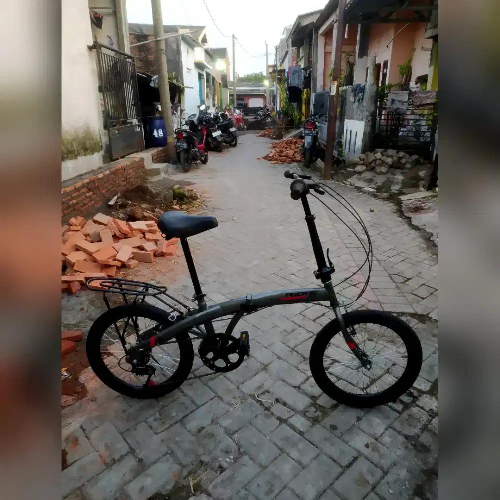 Sepeda lipat 20 restorasi baru, full mulus mengkilap