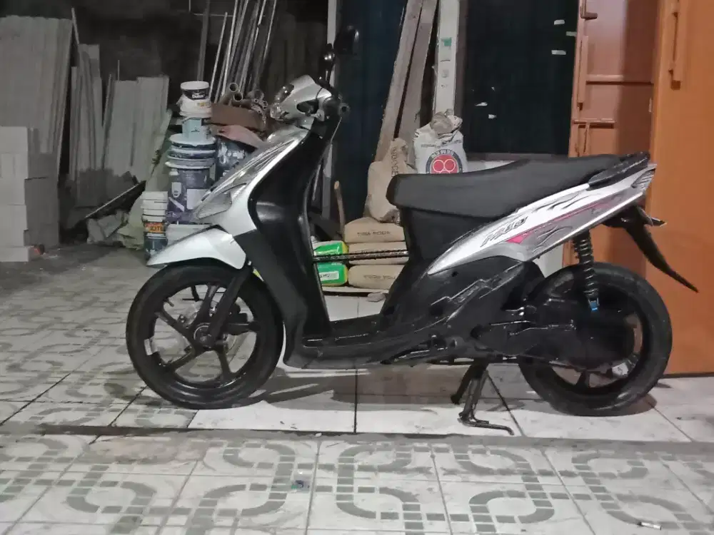 Saya jasa ojek langanan buat sekolah mau pun ke kantor saya siap