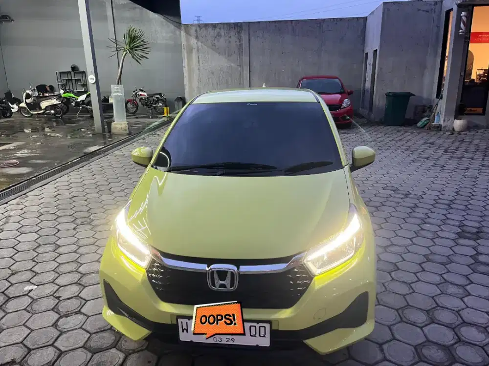 Honda Brio Satya E 2024 Lime