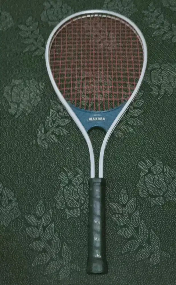 Raket Tennis Maxima