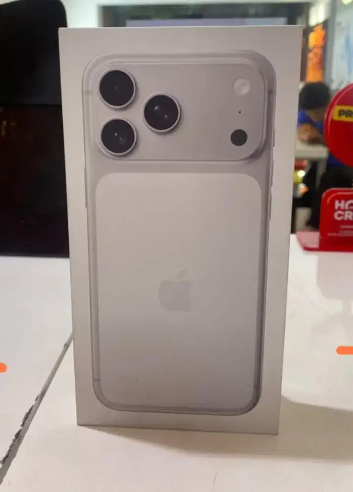 New Iphone 17 Pro 256 Silver, barang masih baru & garansi resmi Indo.