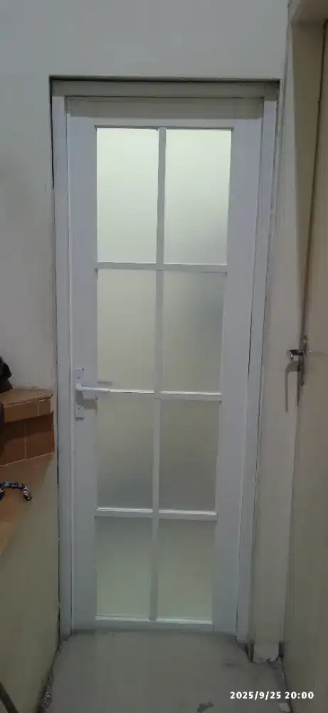Pintu kamar mandi, kitchen set alumunium, kaca mati