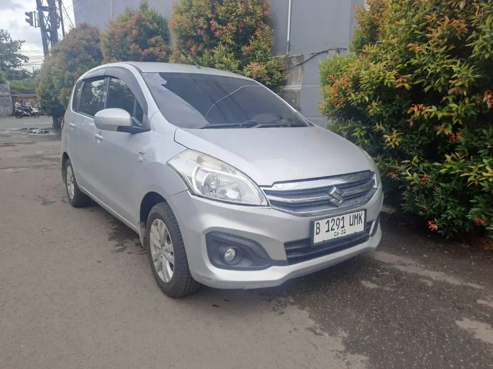 Ertiga GL Matic 2017 Silver 2 juta dong