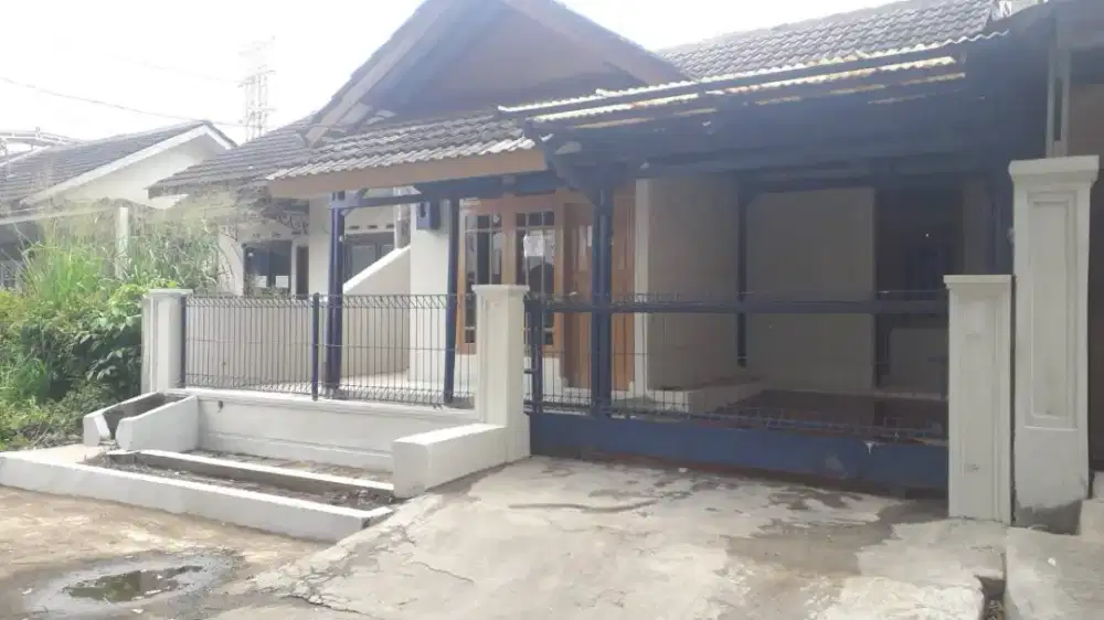 Dikontrakkan Per tahun Rumah lokasi Bukit Permata Indah Cimahi