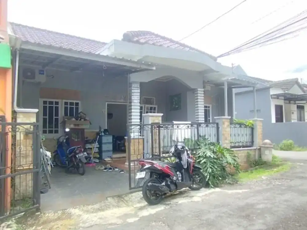 DIJUAL RUMAH HOOK 4 KAMAR, 8 MENIT STASIUN PURWOKERTO