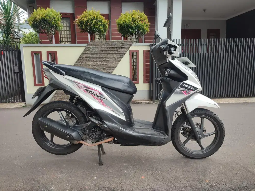 JUAL BEAT FI TAHUN 2013 PAJAK HIDUP