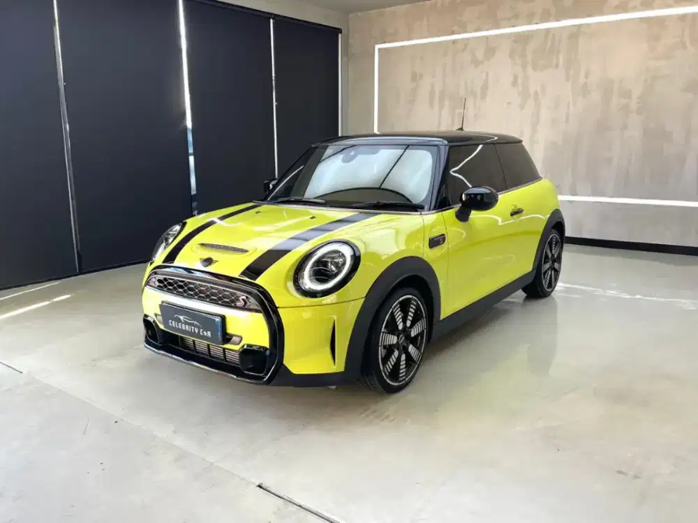 KM 7.000 an Mini Cooper S 3 Door Zesty Yellow 2.0L 2023