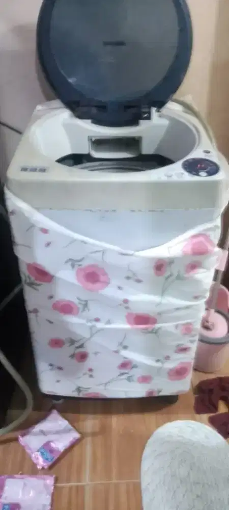 Mesin cuci Sharp 1 tabung 9kg full otomatis masih layak pakai