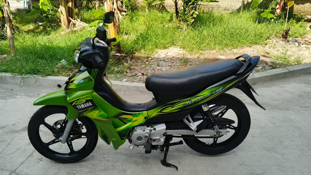 Jupiter Burhan 2009 hijau murah
