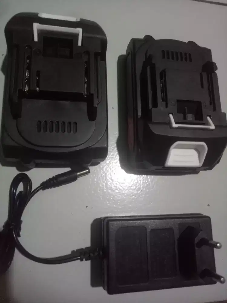 2 Batre & charger bor impact.