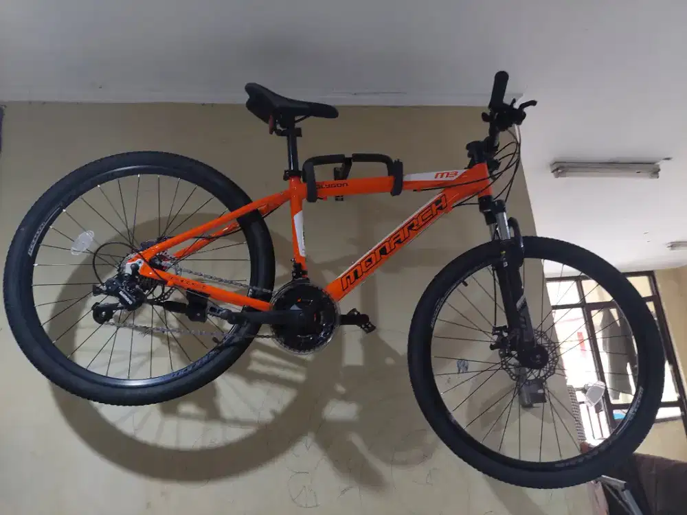 Sepeda Polygon Monarch 3